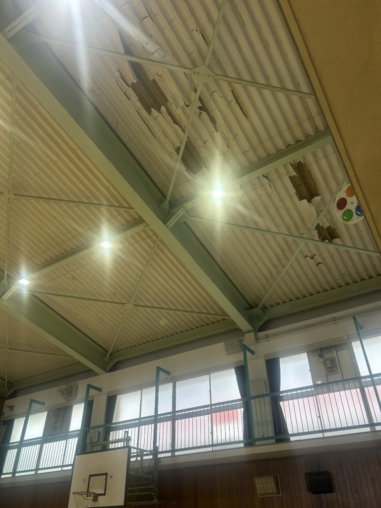 県立神戸特別支援学校 体育館