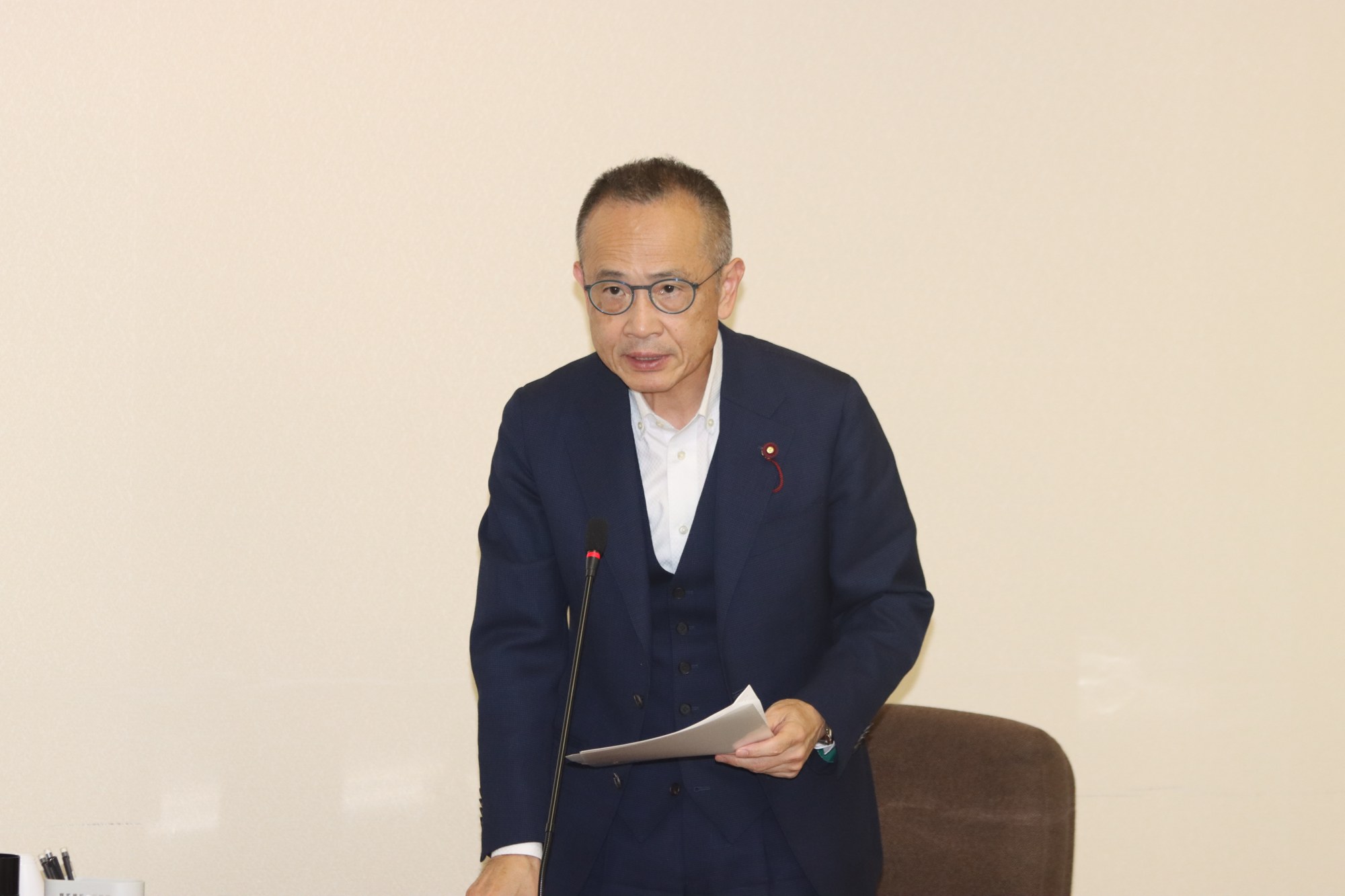 神戸北高校の土地も取り上げた決算特別委員会の分科会（都市局）で質疑する堂下豊史（2026年10月2日）
